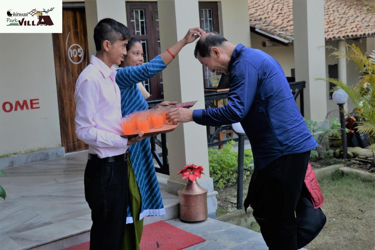 Hotel Chitwan Park Village Sauraha Exterior photo